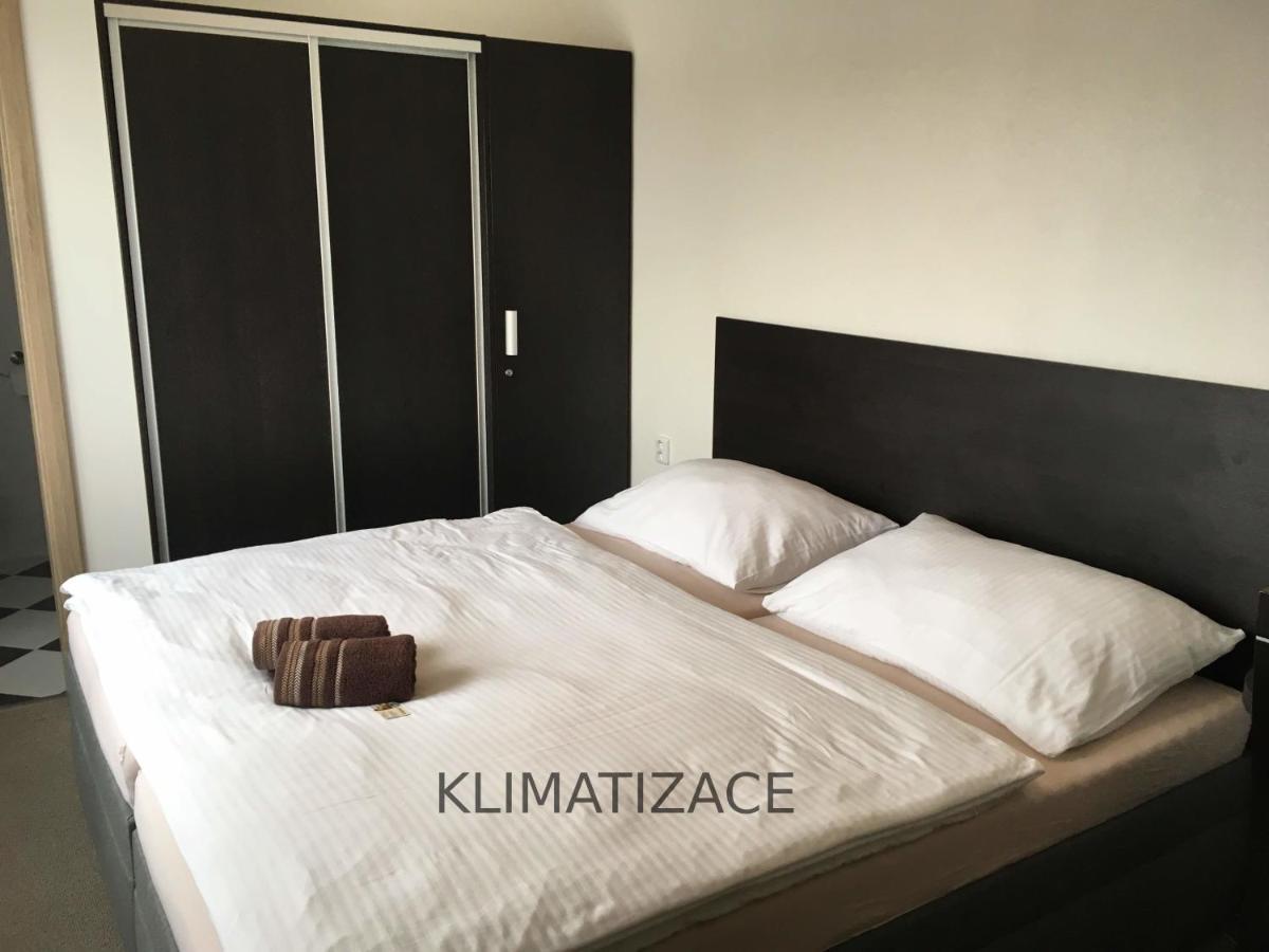 Hotel Jordanek Opočno Exteriör bild