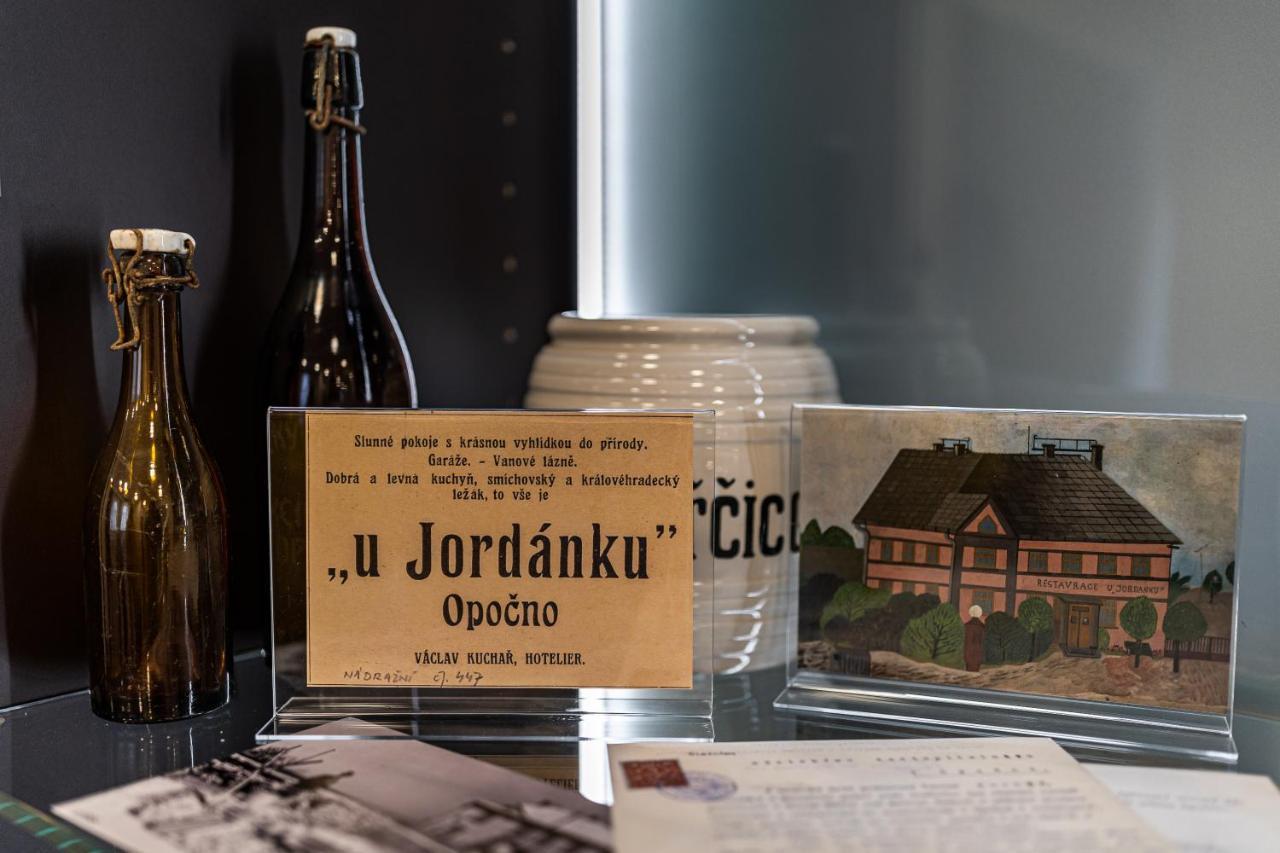 Hotel Jordanek Opočno Exteriör bild