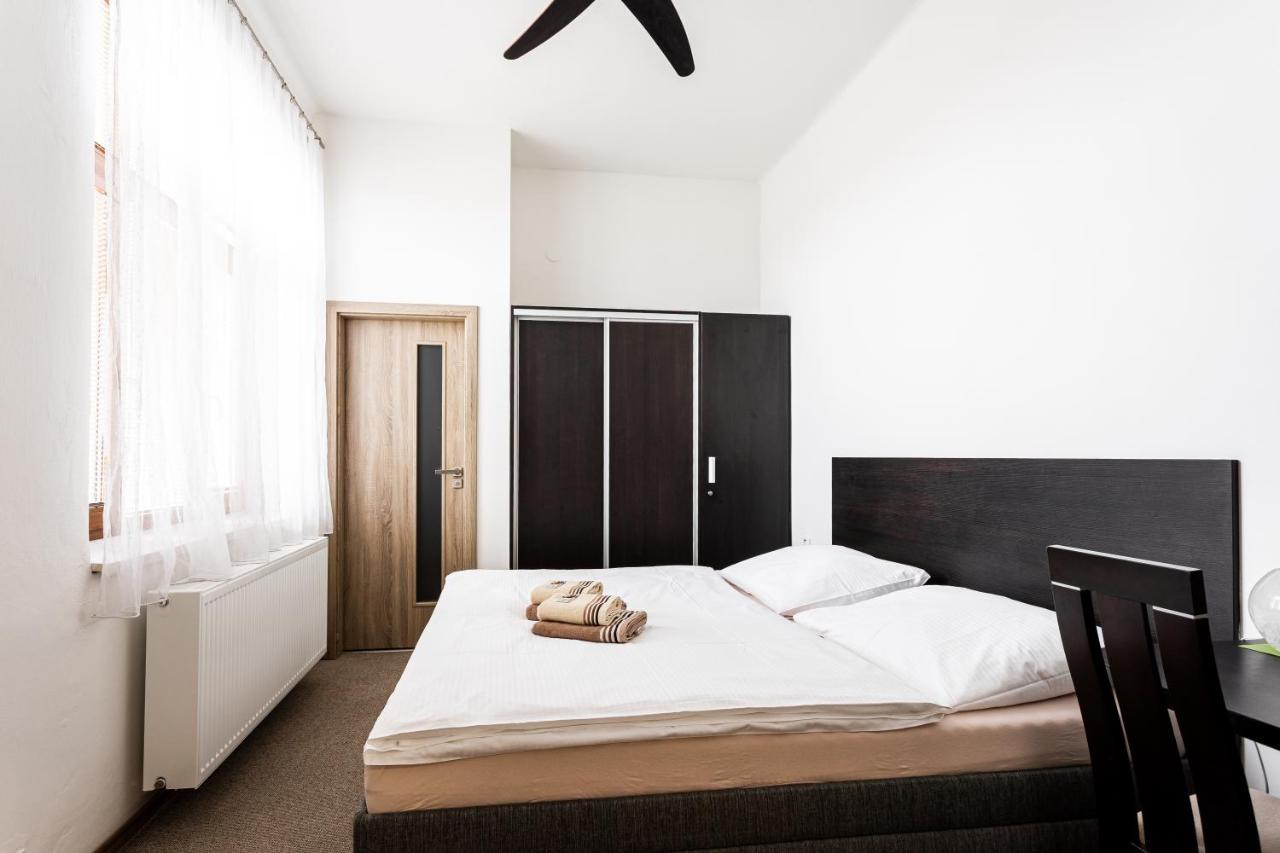 Hotel Jordanek Opočno Exteriör bild
