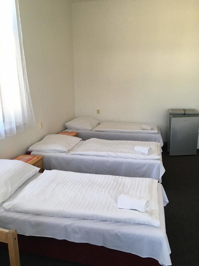 Hotel Jordanek Opočno Exteriör bild